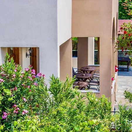 Philoxenia Hotel